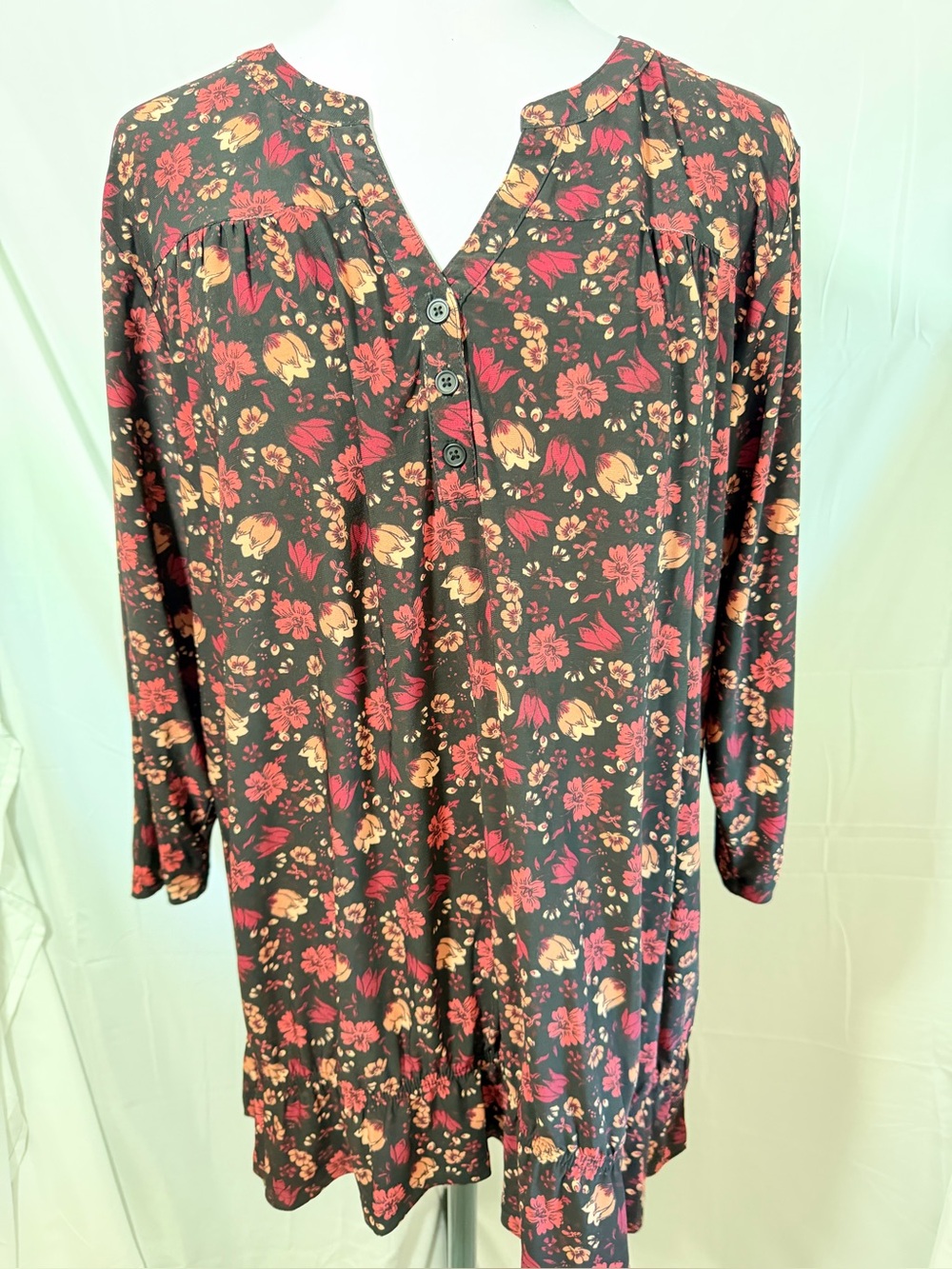 BonWorth casual floral blouse featuring a dark background covered flowers